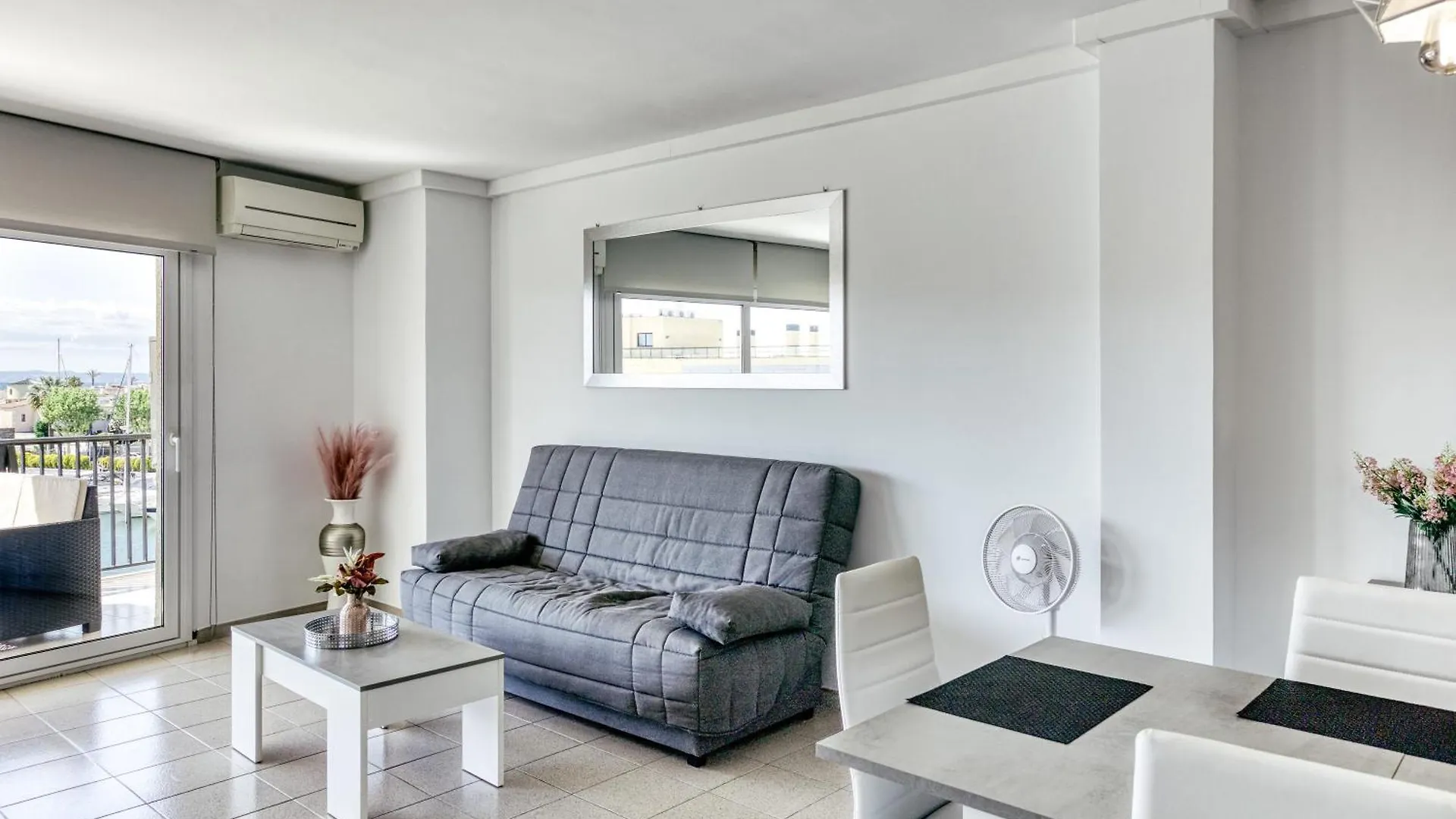 Apartamento Con Vistas A Mar Empuriabrava 0*,